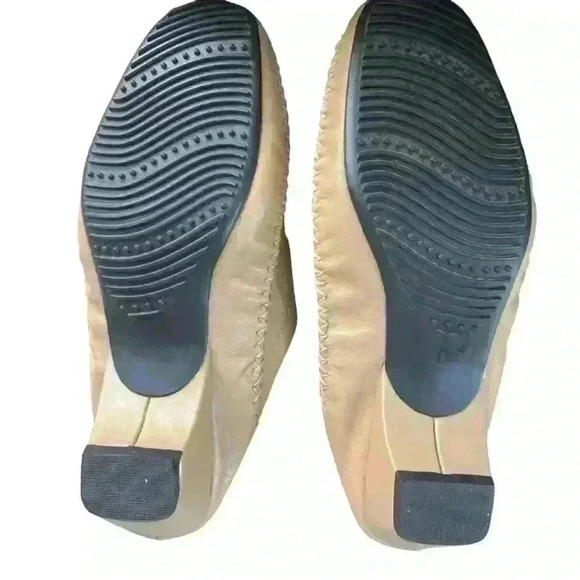 White Mountain Women’s Leather Slip on Clogs Size 7.5 Destiny Tan Career Comfort - Picture 5 of 10